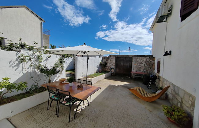 Stunning 2-bed House in Jezera With Sea Views - Foto 29