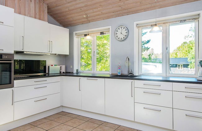 Bright Holiday Home in Glesborg near Beach - Foto 20