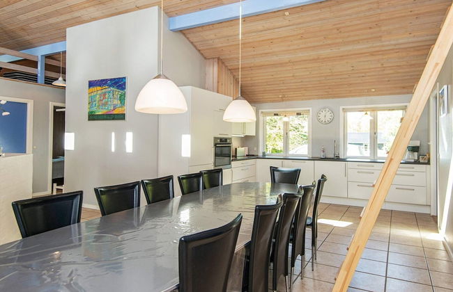 Bright Holiday Home in Glesborg near Beach - Foto 17