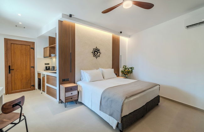 VENTUS Luxury Suites - Photo 30