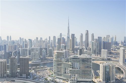 Photo 34 - Yogi - Amazing 2BR Apt With Burj Khalifa Views