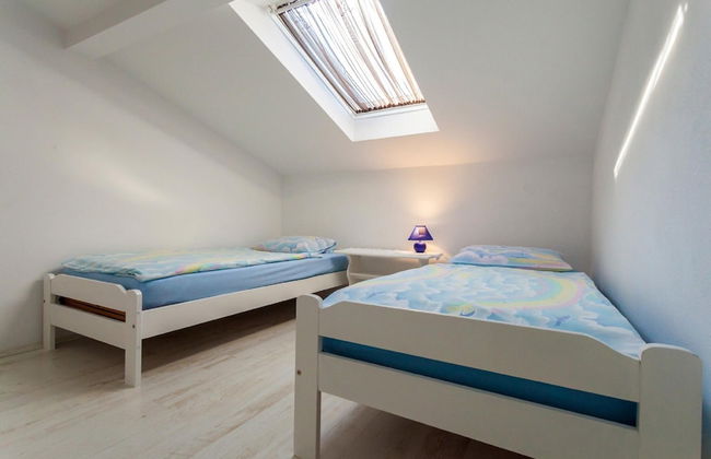 Apartment in Sveti Vid Near the Adriatic - Photo 5