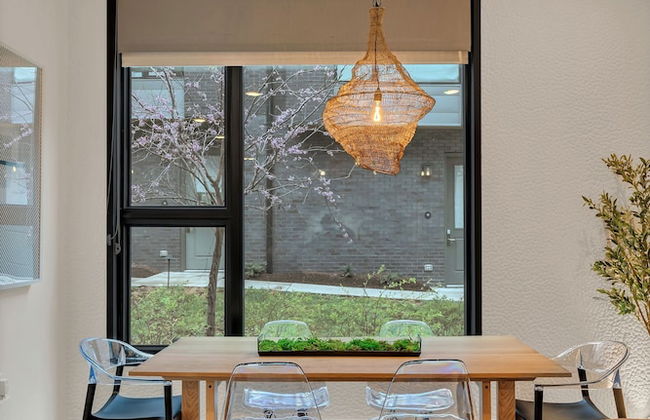 The Grove by AvantStay – Stylish Group Stay with Private Bathrooms - Foto 47