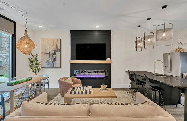 The Grove by AvantStay – Stylish Group Stay with Private Bathrooms - Foto 45