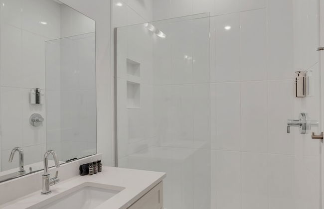 The Grove by AvantStay – Stylish Group Stay with Private Bathrooms - Foto 62