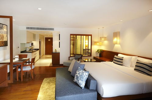 Photo 12 - Woodlands Suites Serviced Residences