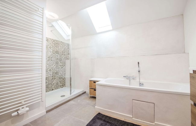 Quietly Located Farmhouse L'echappee Belle - Foto 21