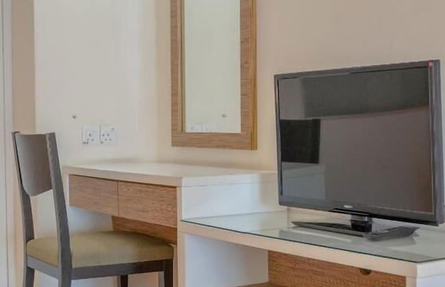The CEO Executive Suites - Photo 9