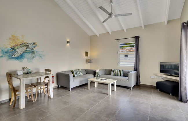 All Seasons Apartments - Photo 8