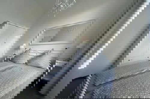 Foto 3 - Holiday Apartment With the Sound of the sea