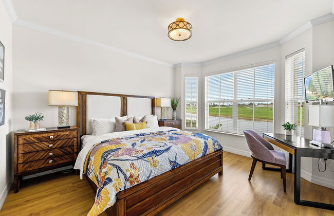 Catina Vacation Rental: Bright 2-BR Condo with Lake Views. Located in Lely Resort with Pool, Hot Tub, and Golf Access. Ideal for Golfers and Beachgoers, Minutes from Naples and Marco Island - Foto 4