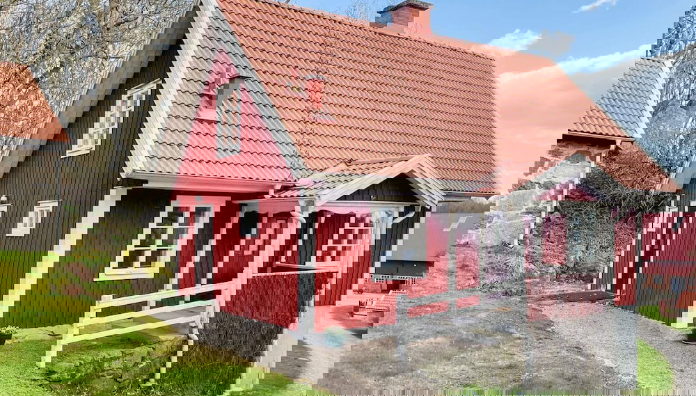Primary image