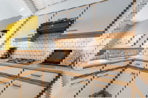 Photo 6 - Apartment by Seafront and Casino