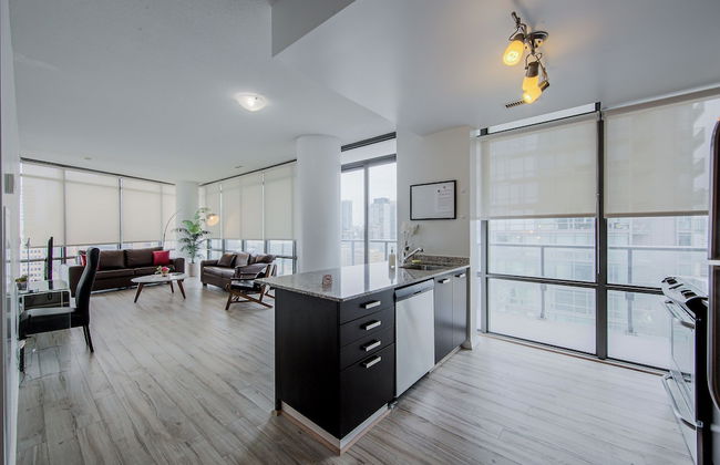 Altitude Suites Bay Street by Teristo Group - Photo 1