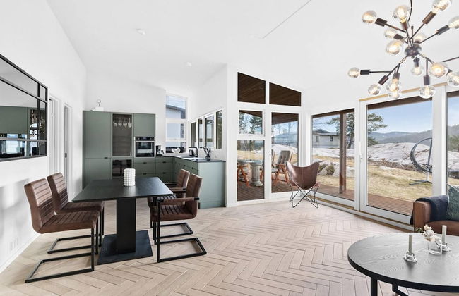 Modern Sleeps 14 w/ Panoramic Fjord-view, Petsok - Photo 22