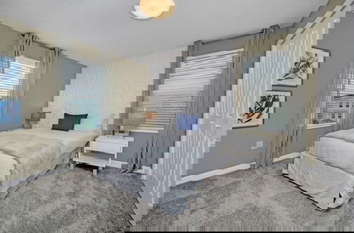 Foto 5 - 9 Bedroomss/ Storey Lake Game Room Too Home by RedAwning
