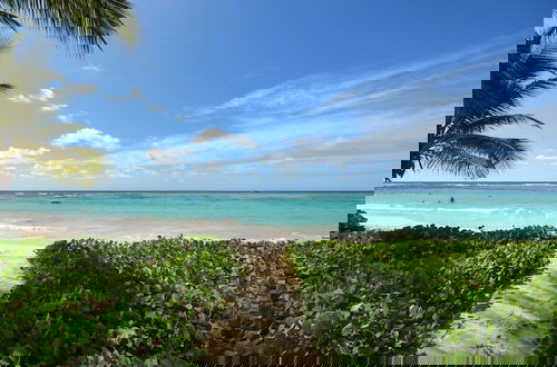 Foto 11 - Beachfront Cosy And Romantic Condo - Nautilus 1 Bedroom Apts by Bluescape