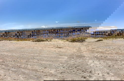 Foto 46 - Seashore Condo with Balcony Overlooking the beach and the Atlantic by RedAwning