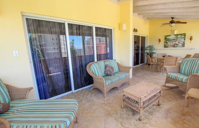 Modern 2-bed Apt Near Beach In St. Lawrence Gap 2 Bedroom Apts by Bluescape - Foto 69