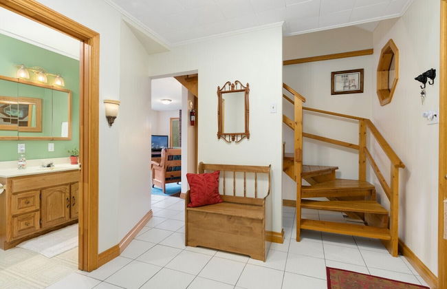 Bear Essentials Lakefront Hideaway - Foto 5