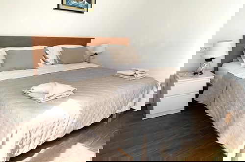 Foto 8 - Lovely 1 Bedroom Apartment