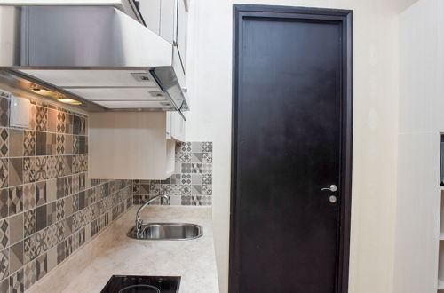 Foto 9 - Exclusive And Comfort 2Br Apartment At Sudirman Suites