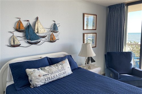 Photo 6 - Stunning Oceanfront 3 bedroom condo