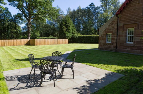 Photo 2 - Luxury Lodge With Garden in the Grade II Listed Netherby Hall