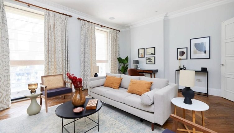 Photo 1 - The Camden Place - Breathtaking 4bdr Flat With Garden