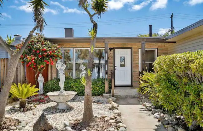 Mid Century Garden View Home Parking - Foto 16