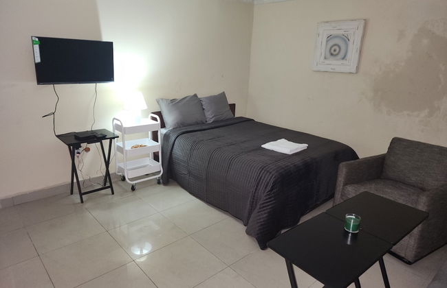 Mike's Flat hotel - Photo 2