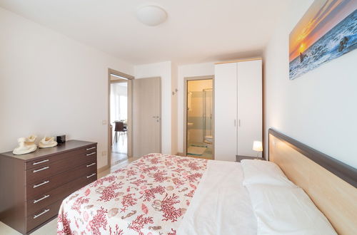 Photo 4 - Elegant Residenza Monica Two Bedroom C6 Sleeps 6