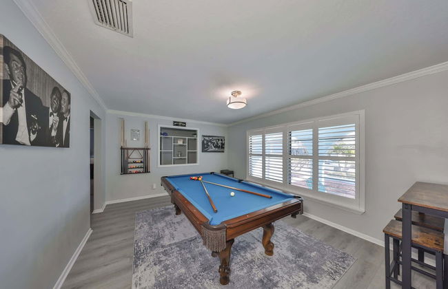 Waterfront Pool House w/ Heated Pool! - Foto 32
