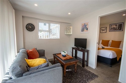 Photo 6 - Centrally Located 1 Bedroom Apartment in Auckland