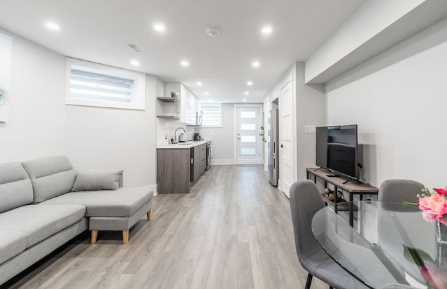 GLOBALSTAY Modern Basement In DT Toronto - Foto 23
