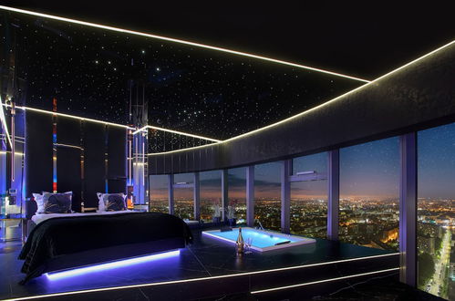 Photo 63 - Apartments in Sky Tower with Bathtub near the window