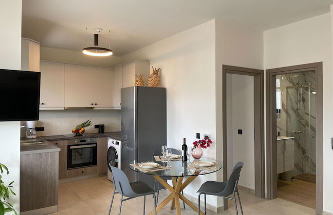 MOSSA CITY APARTMENTS - Photo 6