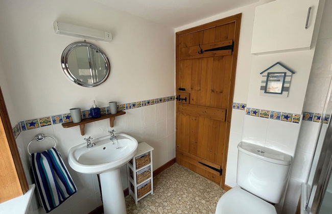 All Seasons Cottage Breaks - Photo 25