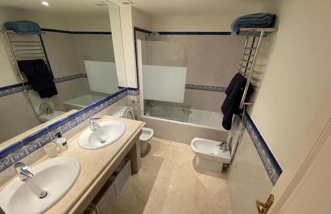 Stylish House, Patio, Pool, Mountains, Stunning White Village, sea 20 Mins Away - Foto 15