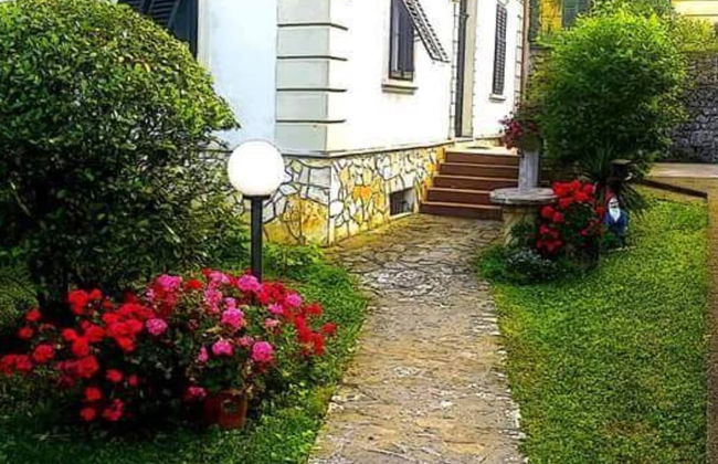 Secluded Lovran Apartment With Balcony and Patio - Foto 14