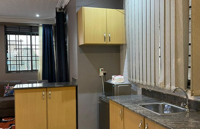 Oakridge Apartments - Photo 4
