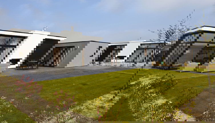Foto 1 - Modern Holiday Home 600 m From the sea