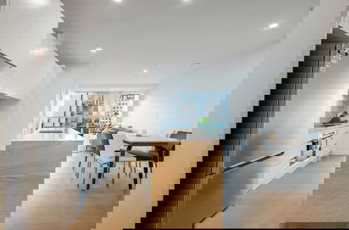 Foto 5 - Modern Bright Central Apartment