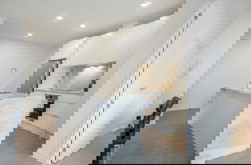 Foto 6 - Modern Bright Central Apartment