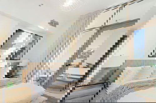 Foto 10 - Stylish 2BR With Canal Burj View Near Dubai Mall