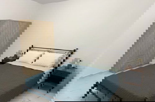 Photo 2 - Kourites Apartments