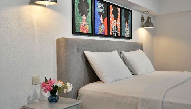Foto 1 - Oya House