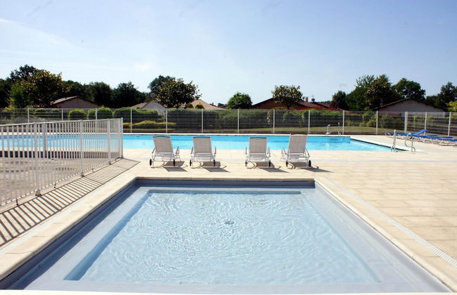 Amazing Holiday Home in Les Forges With Terrace - Photo 29