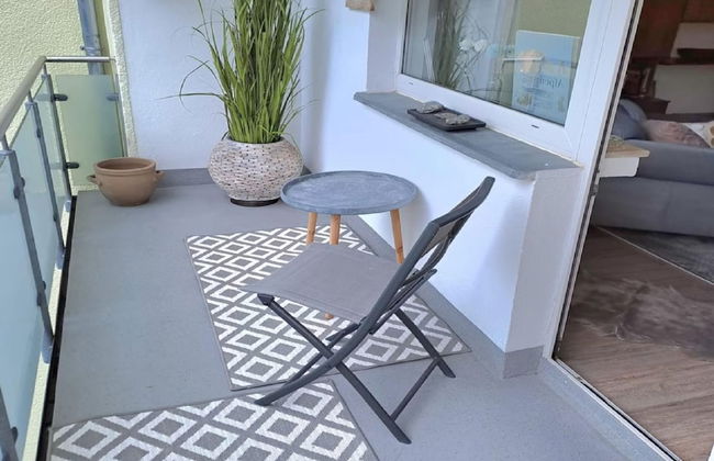 Vintage Style Apartment With Balcony/terrace - Foto 15