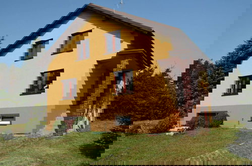 Foto 1 - Big Holiday Home in a Quiet Location in Kolczewo